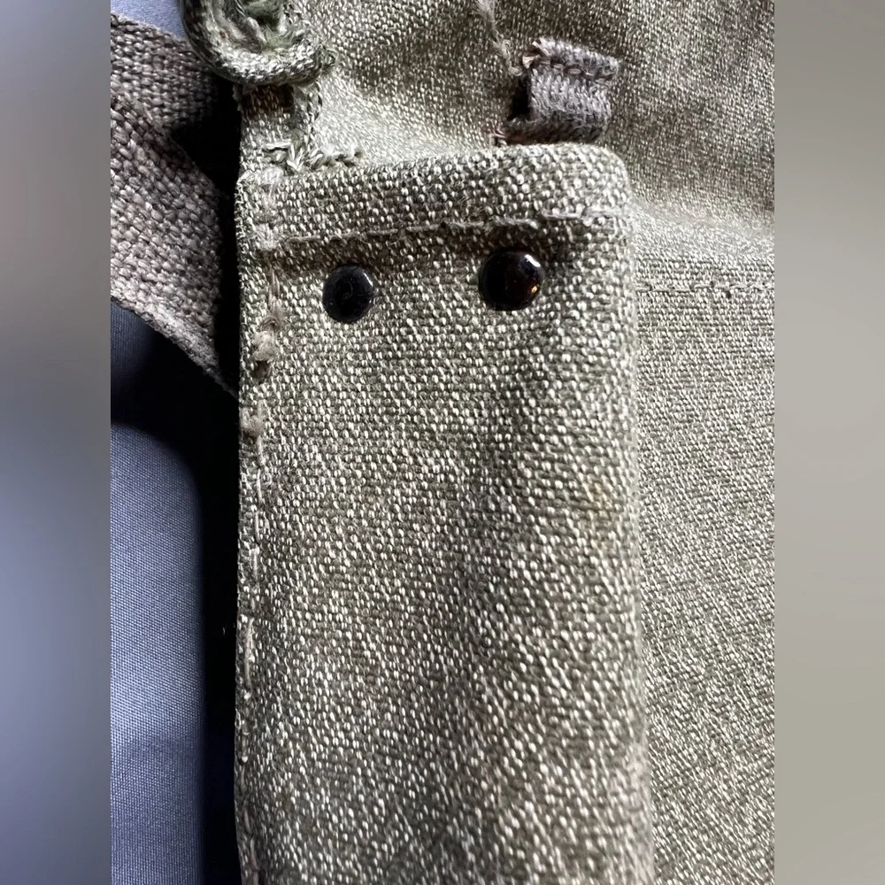 Vintage Swiss Army Canvas Pepper Salt Pack Military Green Bag Leather Detail